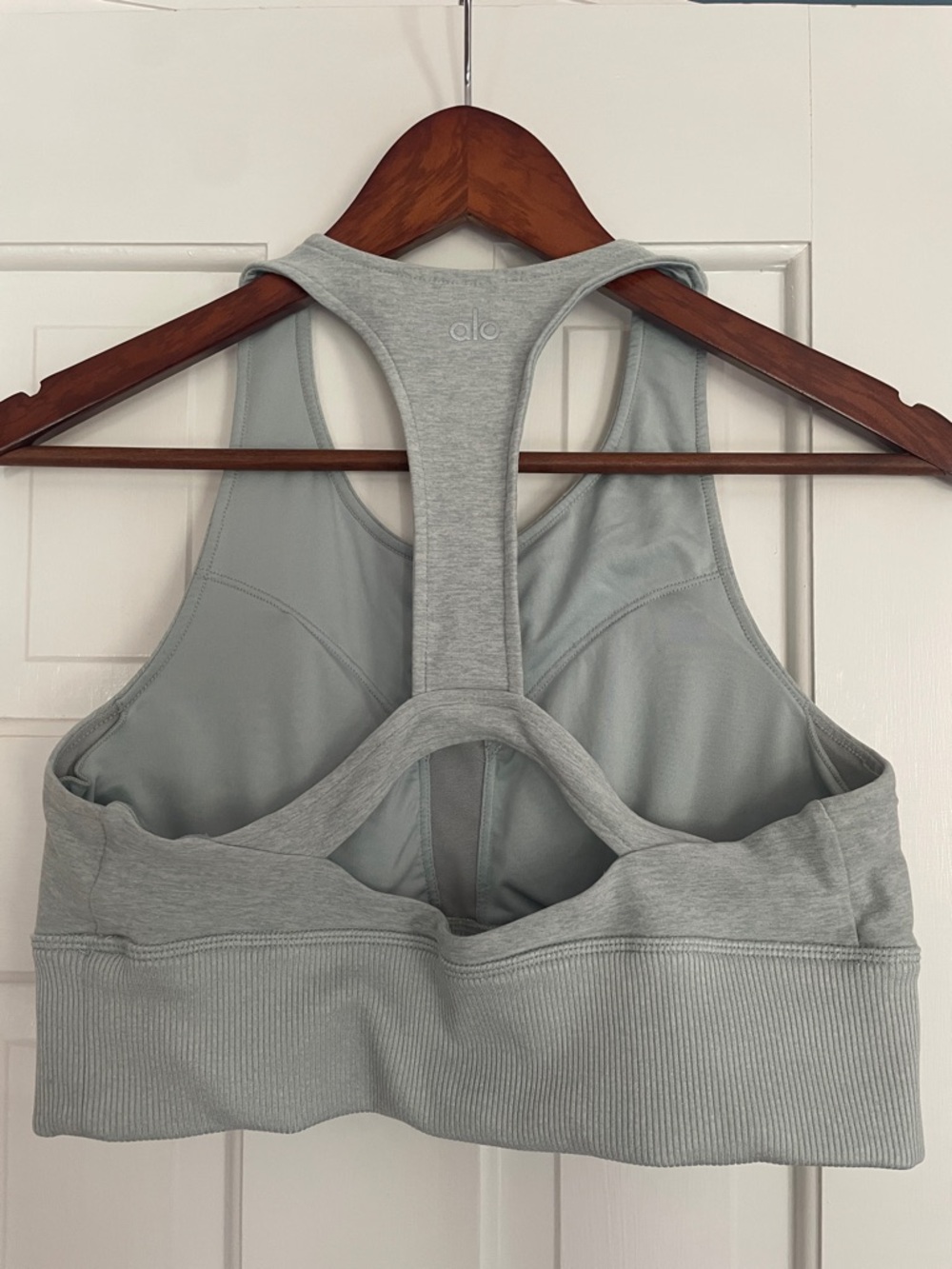 ALO Yoga Women's Light Gray-Blue High-Neck Racerback Sports Bra - Picture 3 of 4